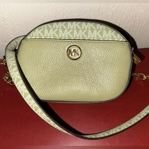 Michael Kors Crossbody